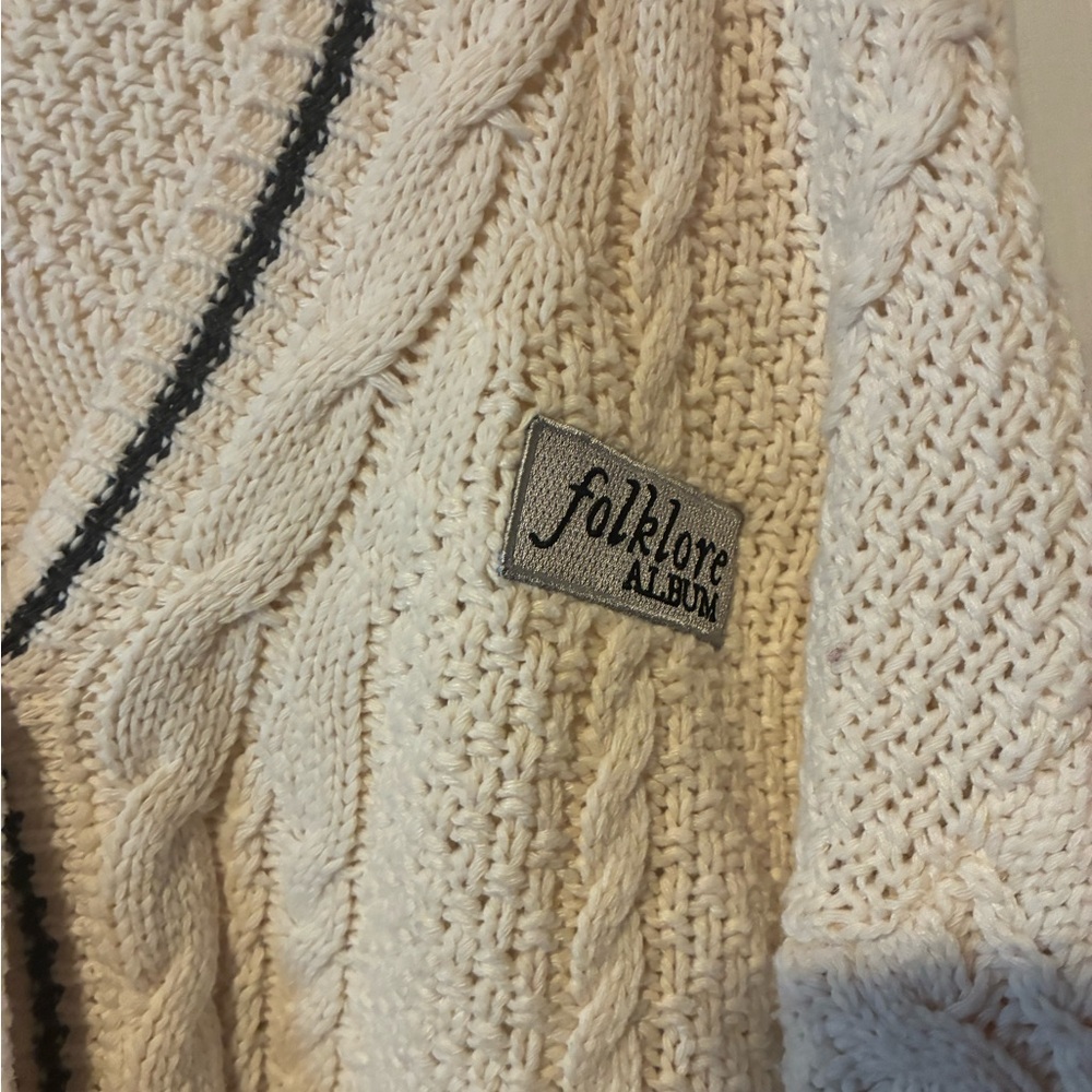 Chunky Cream Cable Knit Cardigan with Contrast Trim - Picture 2 of 8